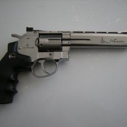 Revolver Dan Wesson Cal. 6 mm
