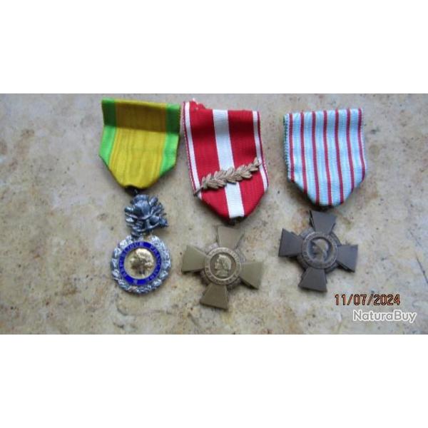 3 mdaille (s) valeur militaire Algrie palme croix combattant AFN Afrique du Nord