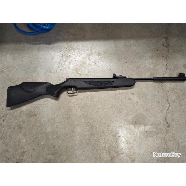 Stoeger X5 10 joules 4,5mm .17 carabine  air comprim  plomb crosse synthtique noire occasion