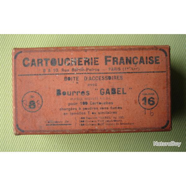 1  boite  vide  d'anciens  accessoires  bourres  Gabel  cal  16