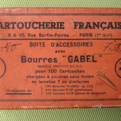 1  boite  vide  d'anciens  accessoires  bourres  Gabel  cal  12