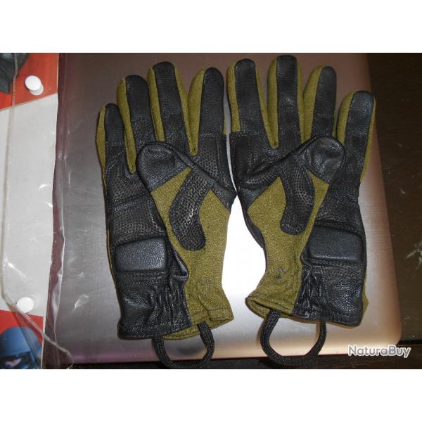 GANTS TACTIQUES SPCIAL OPS - TAILLE   XS = 7,5 - COULEUR NOIR ET VERT KAKI