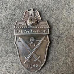 Insigne Allemand , Plaque de bras « Demjansk  1942» WW2 reproduction.