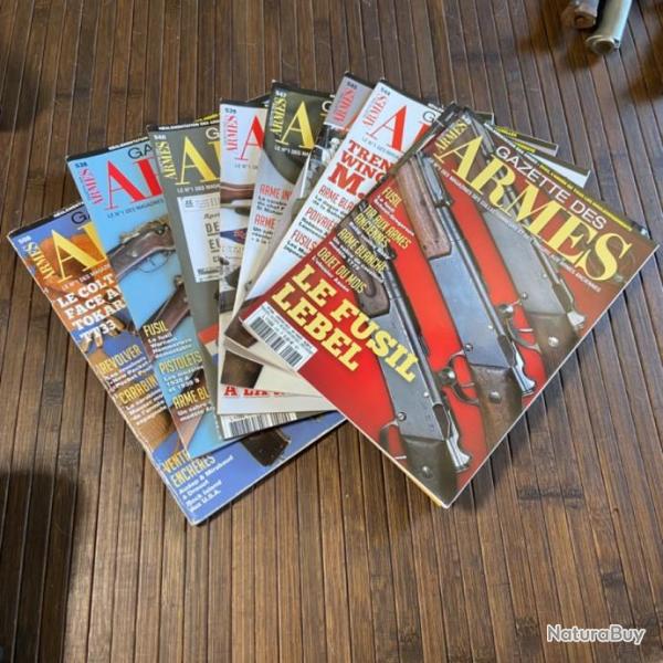 LOT DE 9 MAGAZINES POUR COLLECTIONNEUR ET AMATEURS D'ARMES 8 GAZETTES DES ARMES 1 CIBLES