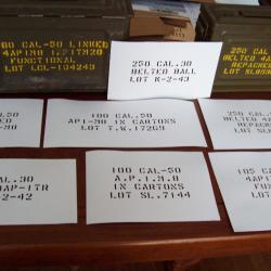 militaria ww2 U.S. lot de 7 divers stencils / pochoirs pour boite munition cal.30 / cal.50 U.S.