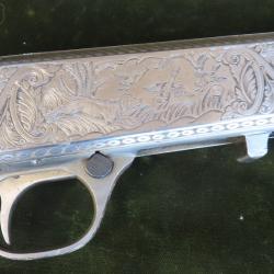 Carabine semi-automatique Browning calibre 22 L.R. gravée par un Meilleur ouvrier de France