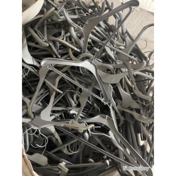 Lot de 10 cintres plastiques