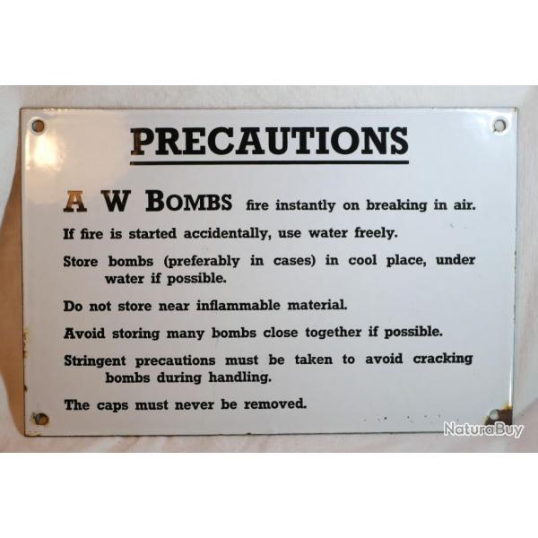 W /| D rare plaque maille de caisse britannique AW BOMBS phosphore - Normandie 44 WWII