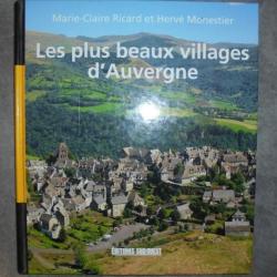 LIVRE LES PLUS BEAUX VILLAGE D'AUVERGNE Marie-Claire Ricard et Hervé Monestier