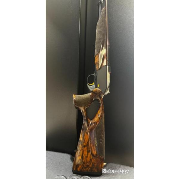 Carcasse R8 Custom Original Blaser Bois Grade 7 Cuir Alcantara de CERF