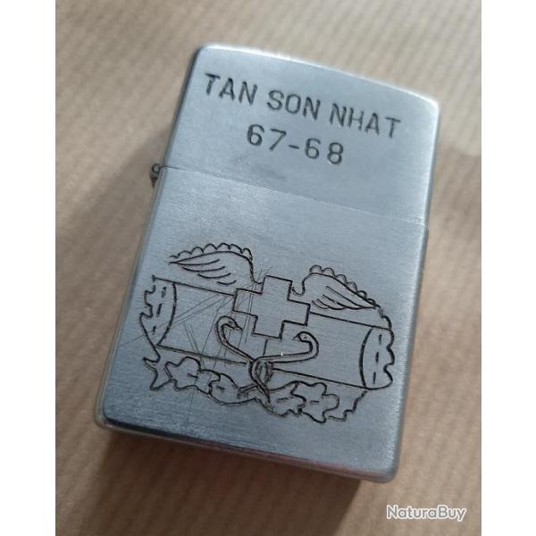 Briquet amricain Zippo priode Vietnam corps mdical mdecins et infirmiers Etat superbe dat 67-68