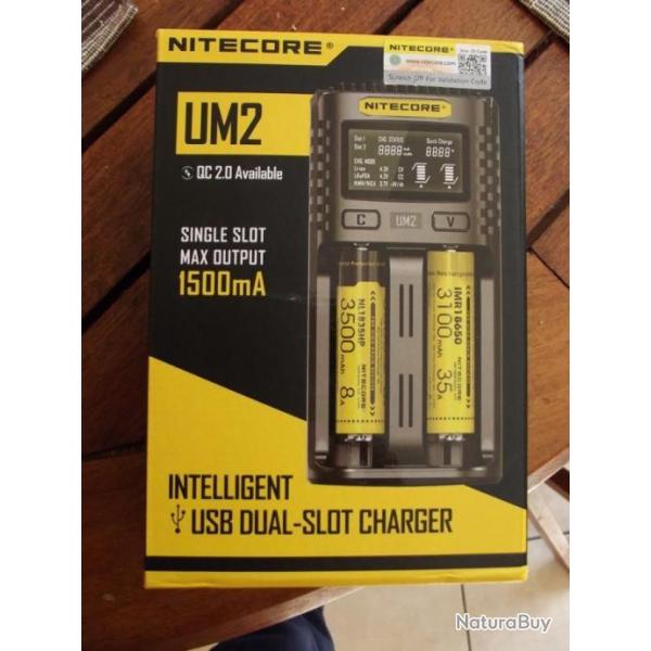 BRADE - Chargeur universel intelligent NITECORE UM2 NEUF