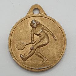 Médaille d'or "Tennis" féminin .