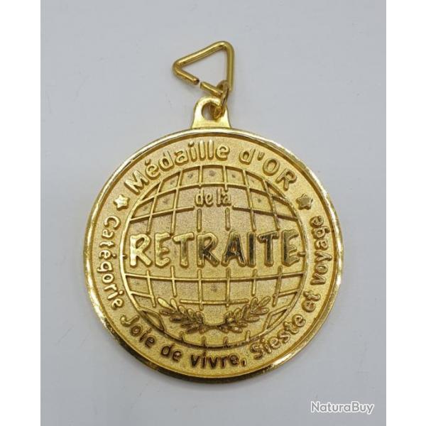 Mdaille d'or de la retraite .