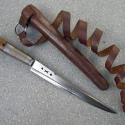 Trés Beau Couteau Traditionnel  Algérien , dit Bou-Saadi " de Bou-Saâda  ( Porte du desert )