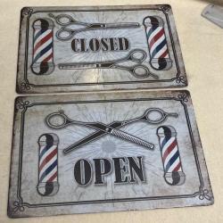 Lot de 2 plaques barber Shop open/ closesParfait pour décor ville western