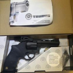 Revolver Taurus 689 357 Mag noir mat
