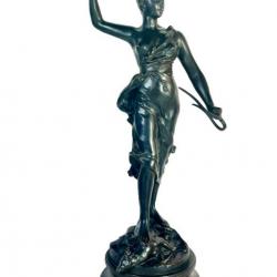 Diane chasseresse bronze par Levasseur Henri Louis