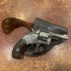 Revolver Harrington & Richardson Young America Double Action calibre 22