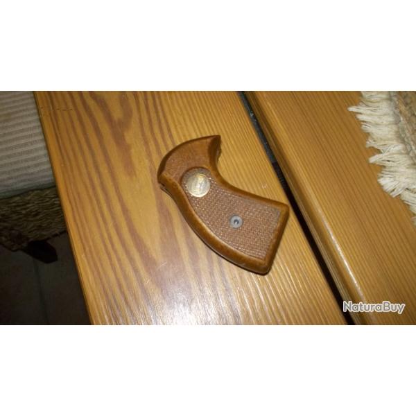 jeu de plaquettes bois revolver Mauser a grenaille 9mm