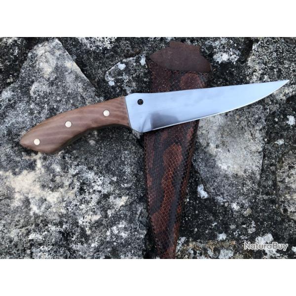 Couteau Le Garenne 100% fait main Acier carbone lame 17cm avec tui cuir et Python