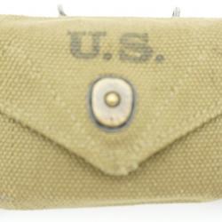 Porte pansement complet US WW2 - E.A. Brown MFG. CO. 1944