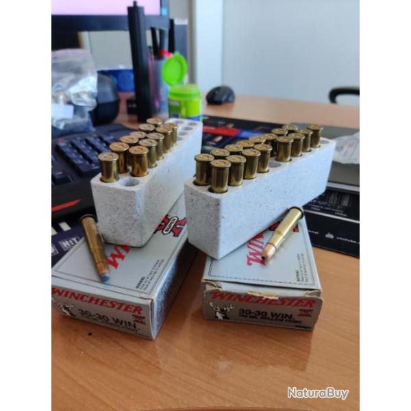 Lot de 29 munitions WINCHESTER 30-30