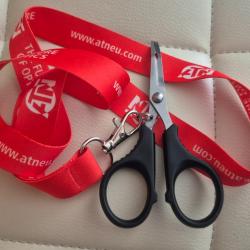 ciseau de pêche + tour de cou