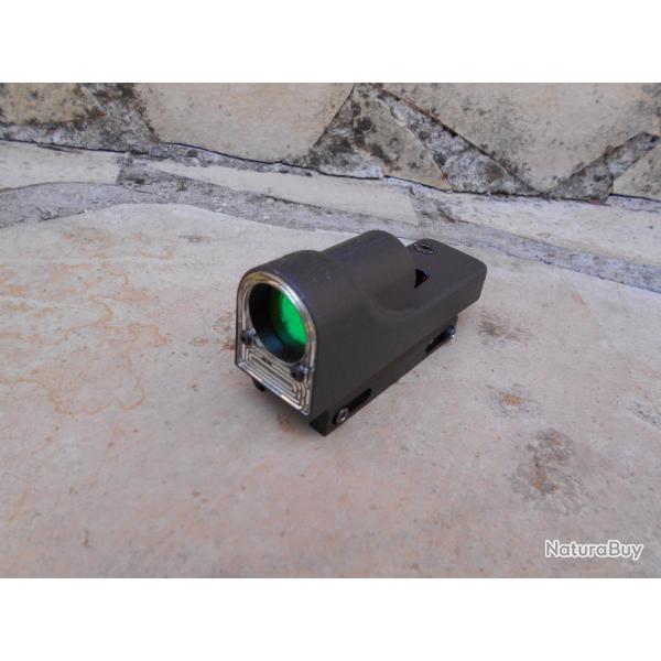 viseur trijicon reflex point triangulaire 4.5 moa