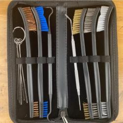 Kit de nettoyage plusieurs outils avec pochette de rangement - Modèle B