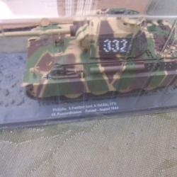 maquette de char allemand PZKpfW  V panther  au 1/43