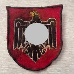 un grand insigne d'aigle des corps francs ww2