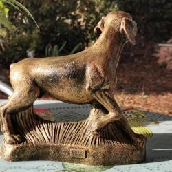 Sculpture de Chien de chasse par Fallico sculpteur Français haut: 24cm