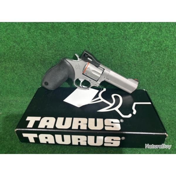 Revolver Taurus model tracker cal 357 mag