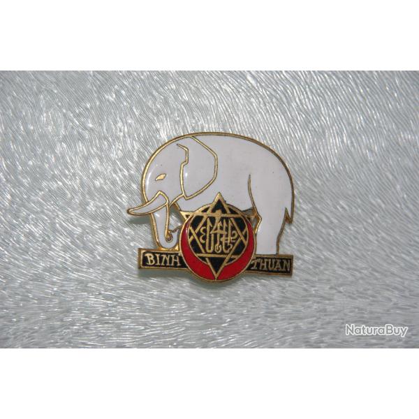 INSIGNE du 4  REGIMENT TIRAILLEURS TUNISIENS  / BATAILLON DE MARCHE EN INDOCHINE ---- D.BER -------