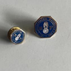 2 pin's gendarmerie nationale 1791-1991