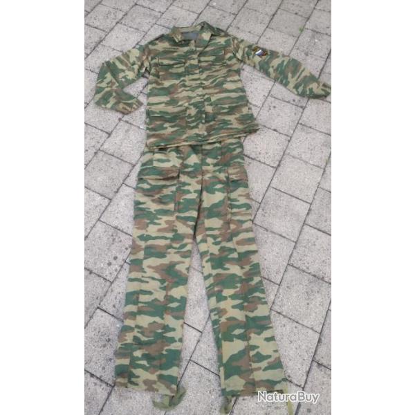 AUTHENTIQUE TENUE VESTE ET PANTALON CAMOUFLAGE "FLORA" VSR 98 TAILLE M (50/5) NEUVE 2002