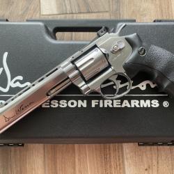 Revolver billes d'acier 4.5 mm Dan et Wesson 6" chromé + mallette & 24 cartouches factices