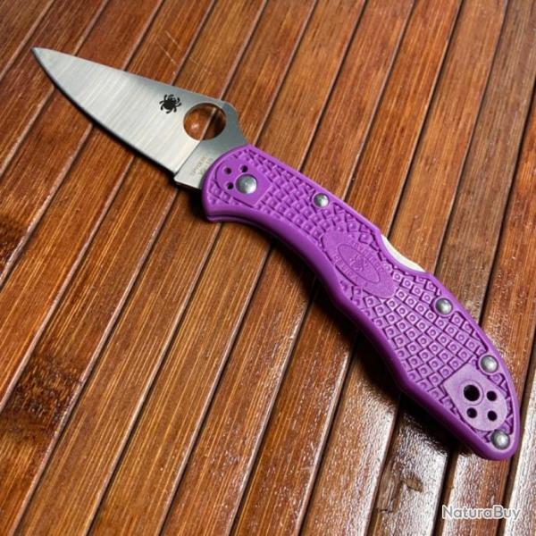 COUTEAU SPYDERCO DLICAT 4 VIOLET