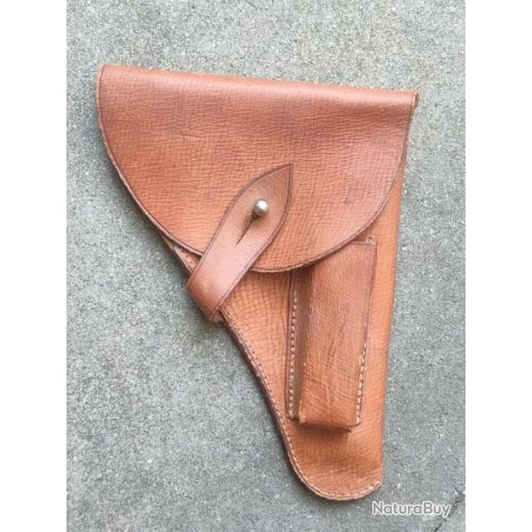 tui / holster de pistolet allemand WW2 ( ? )