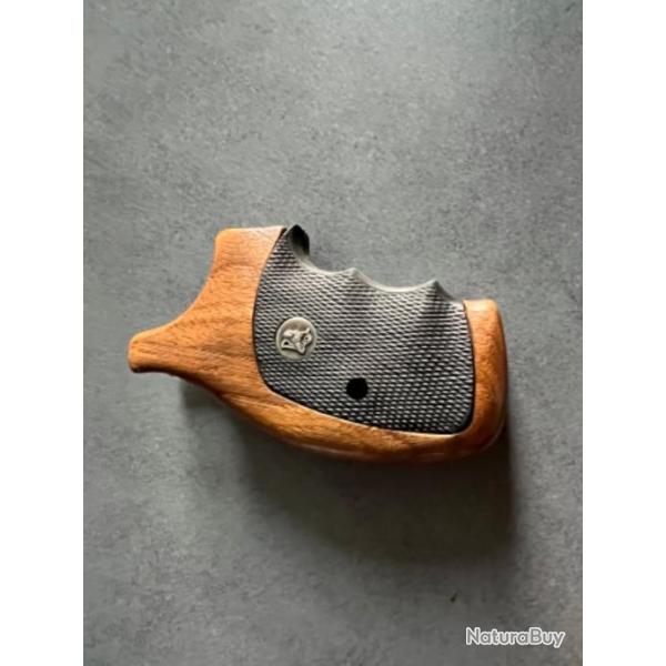 Crosse Smith & Wesson K ou L en bois neuf