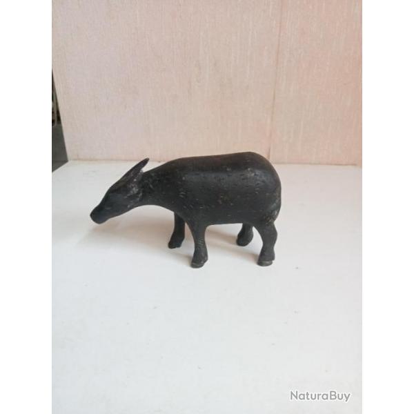 statuette XIXme en bronze noirci longueur 11 cm hauteur 7 cm