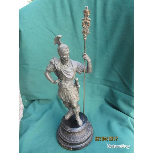 statuette de romain (cesar) en regule