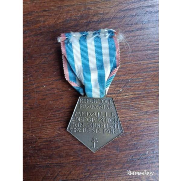 MEDAILLE DE LA DEPORTATION ET DE L' INTERNEMENT POUR FAITS DE RESISTANCE - WWII