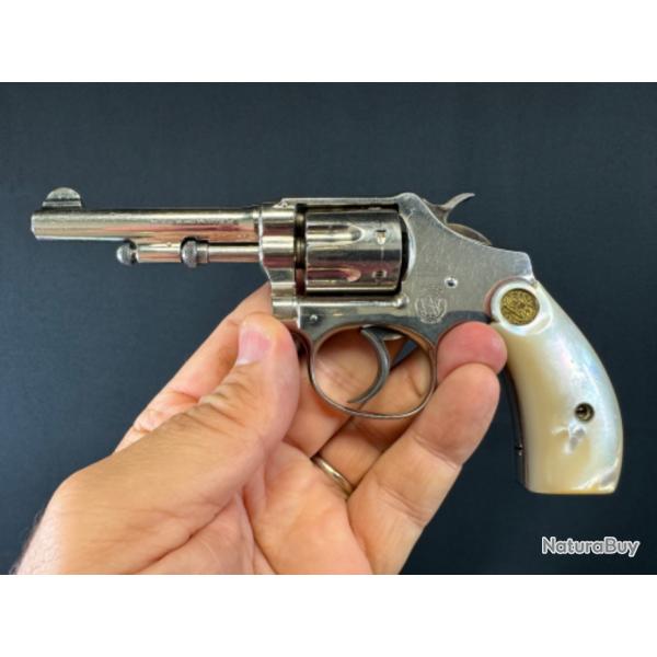 smith and wesson ladysmith 22 lr  2 mdl   proche du NEUF