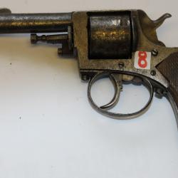 REVOLVER FABRICANT INCONU 8MM