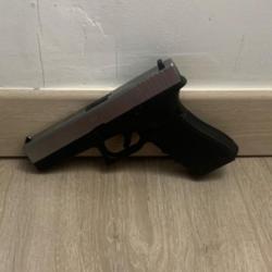 GLOCK 17 avec 2 chargeur et holster