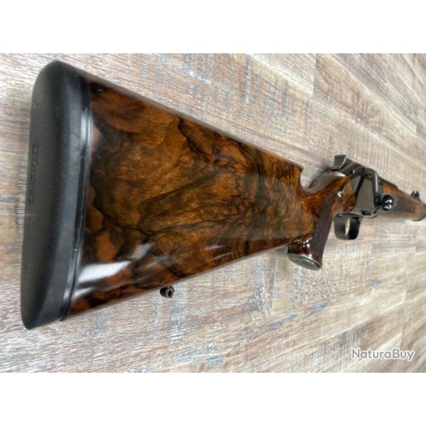 CARABINE BLASER R8 STRADIVARI CAL 300 WIN BOIS GRADE 11+MALETTE ET BRETELLE