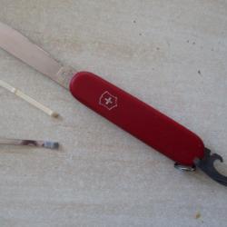 couteau  victorinox 6