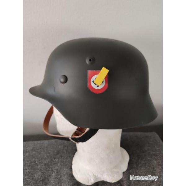 CASQUE ALLEMAND M-35 TROUPES D ELITE.MODELE 2